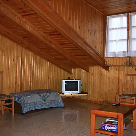 Casa Lacreu Гостевой дом 3*