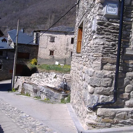 ゲストハウス Casa Lacreu