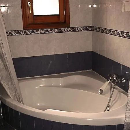 Casa Lacreu 3*