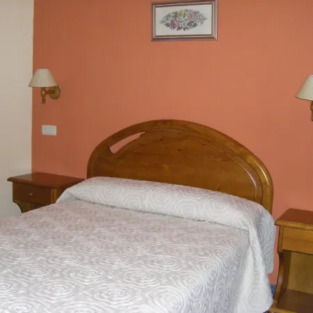 Casa Lacreu 3*