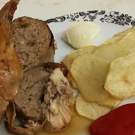 Pensión Casa Lacreu 3*