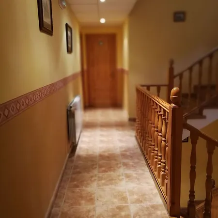 Casa Lacreu 3*