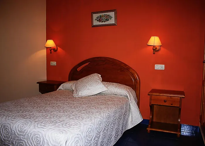 Casa Lacreu Guest house Sahun